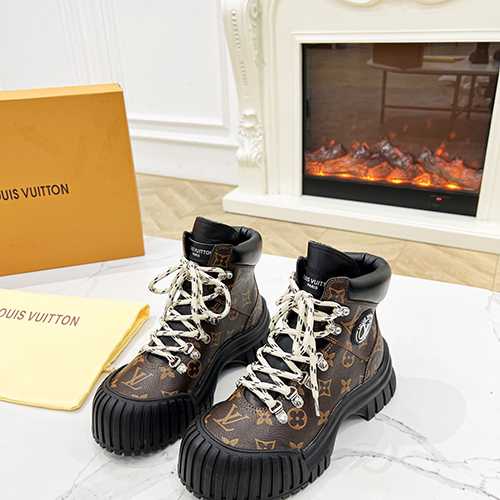 ルイヴィトン靴コピー   定番人気2022新品   Louis Vuitton ルイヴィトン靴0404